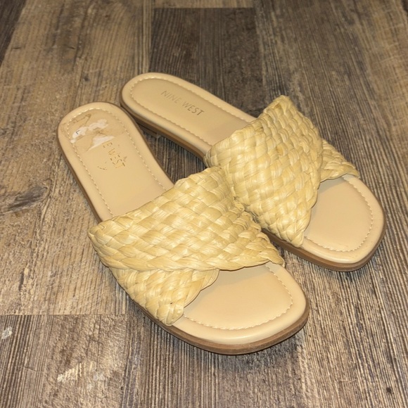 Nine West woven sandals‎ - Picture 1 of 1